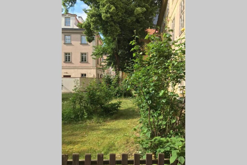 Rose Apartments / Romantic & Cozy / City Center Prag Dış mekan fotoğraf