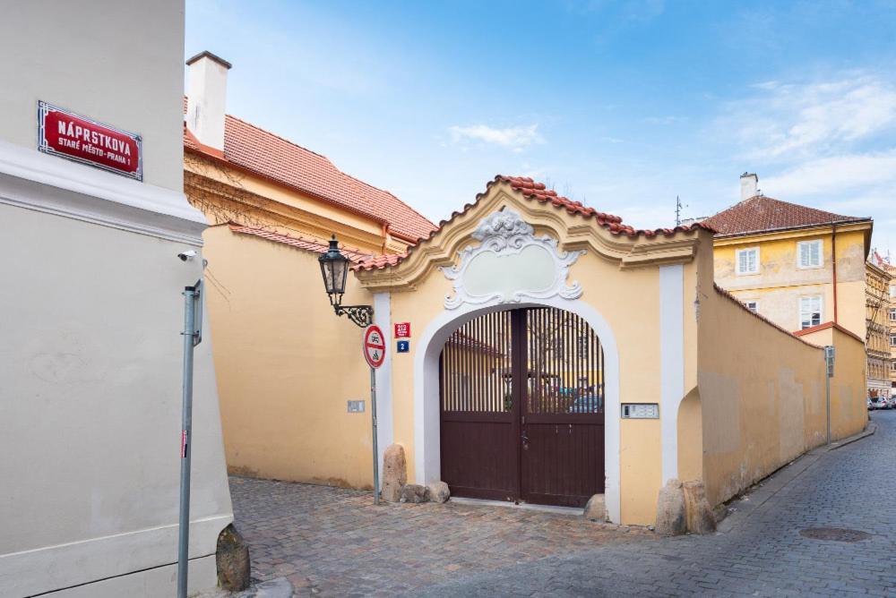 Rose Apartments / Romantic & Cozy / City Center Prag Dış mekan fotoğraf